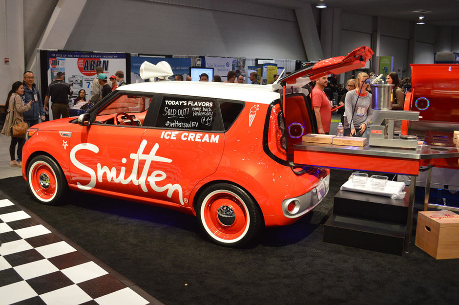 SEMA 2014: Standul KIA