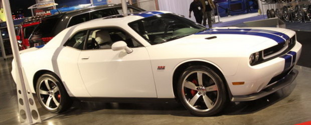 SEMA Show 2010: Noul Dodge Challenger SRT8 392 se consuma cu limita