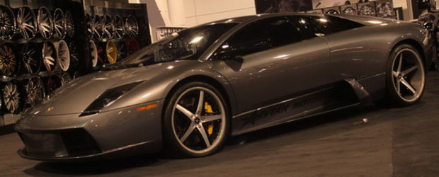 SEMA Show 2010: Standul Savini Wheels este doar o alta colectie de supercaruri cu jante de lux