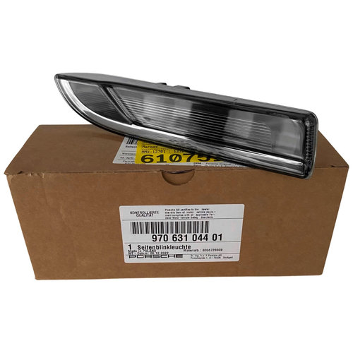 Semnalizare Aripa Fata Dreapta Oe Porsche Panamera 970 2013-2016 Facelift 97063104401