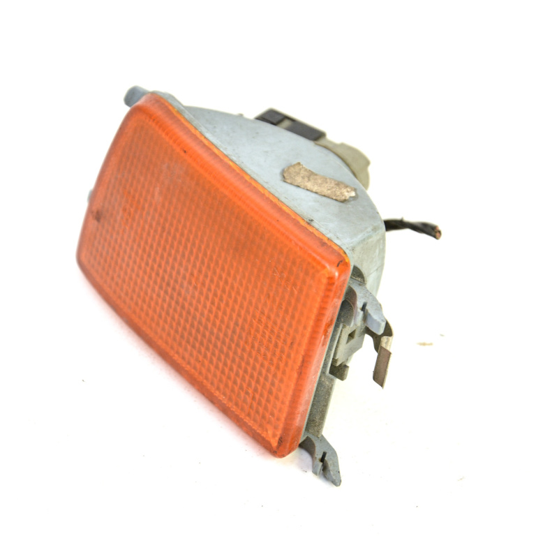 Semnalizare De Langa Far Vw Golf 3 1991-1997 Stanga 1H0953155C, 1H0 953 155 C, 1H0 953 155 , 1H0953155, 858039