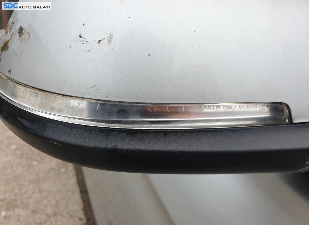 Semnalizare de pe Oglinda Dreapta BMW Seria 3 F30 2011 - 2019 Culoare A83 Glacier-Silber Metallic [0215]
