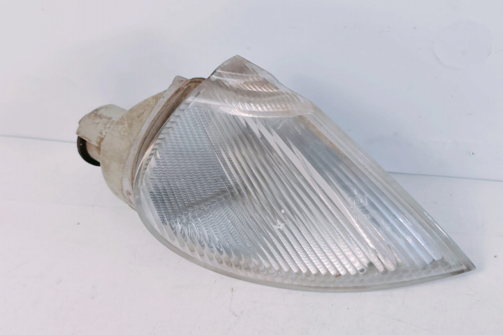 Semnalizare stanga Hella 2BA00684302RE / D7700820127 / 142238 Renault Laguna [1993 - 1998]