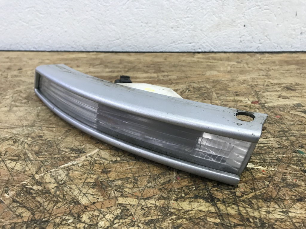 Semnalizare stanga Passat B6 2.0 TDI BMP 08 sedan 2007 (3C0953041)