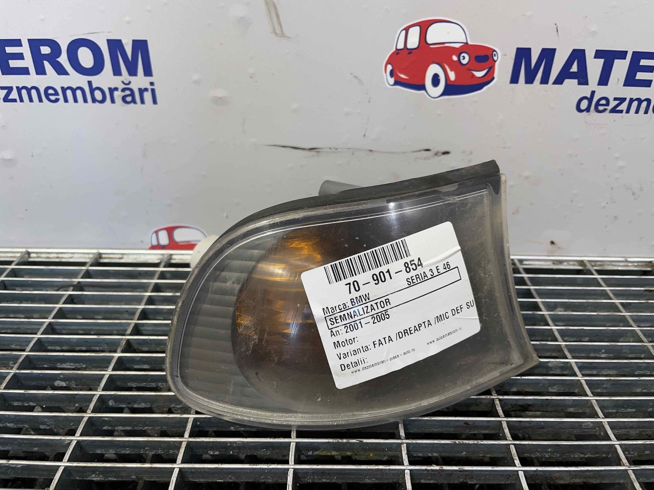 SEMNALIZATOR BMW SERIA 3 E 46 - - (2001 2005)