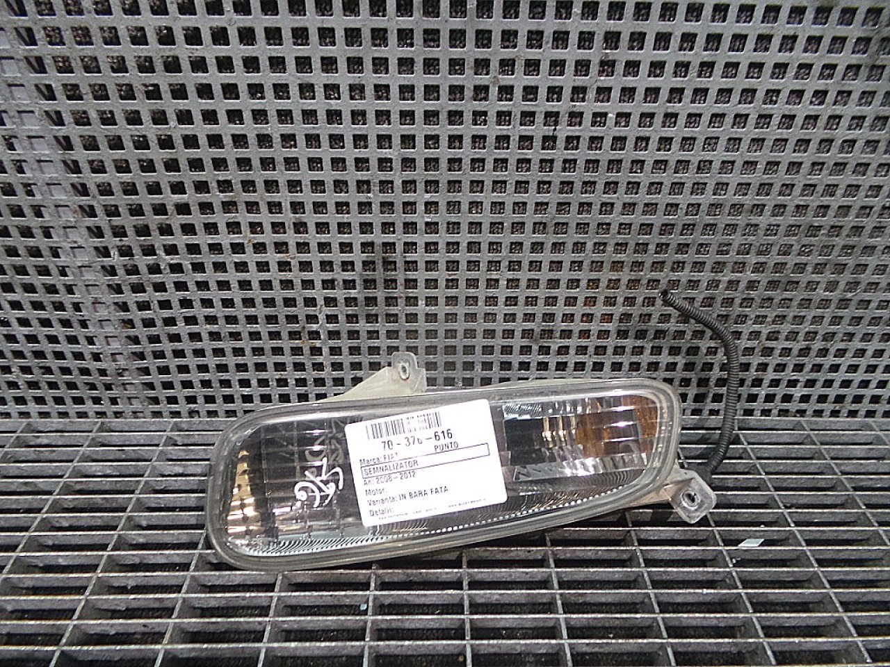 SEMNALIZATOR FIAT PUNTO PUNTO - - (2008 2012)