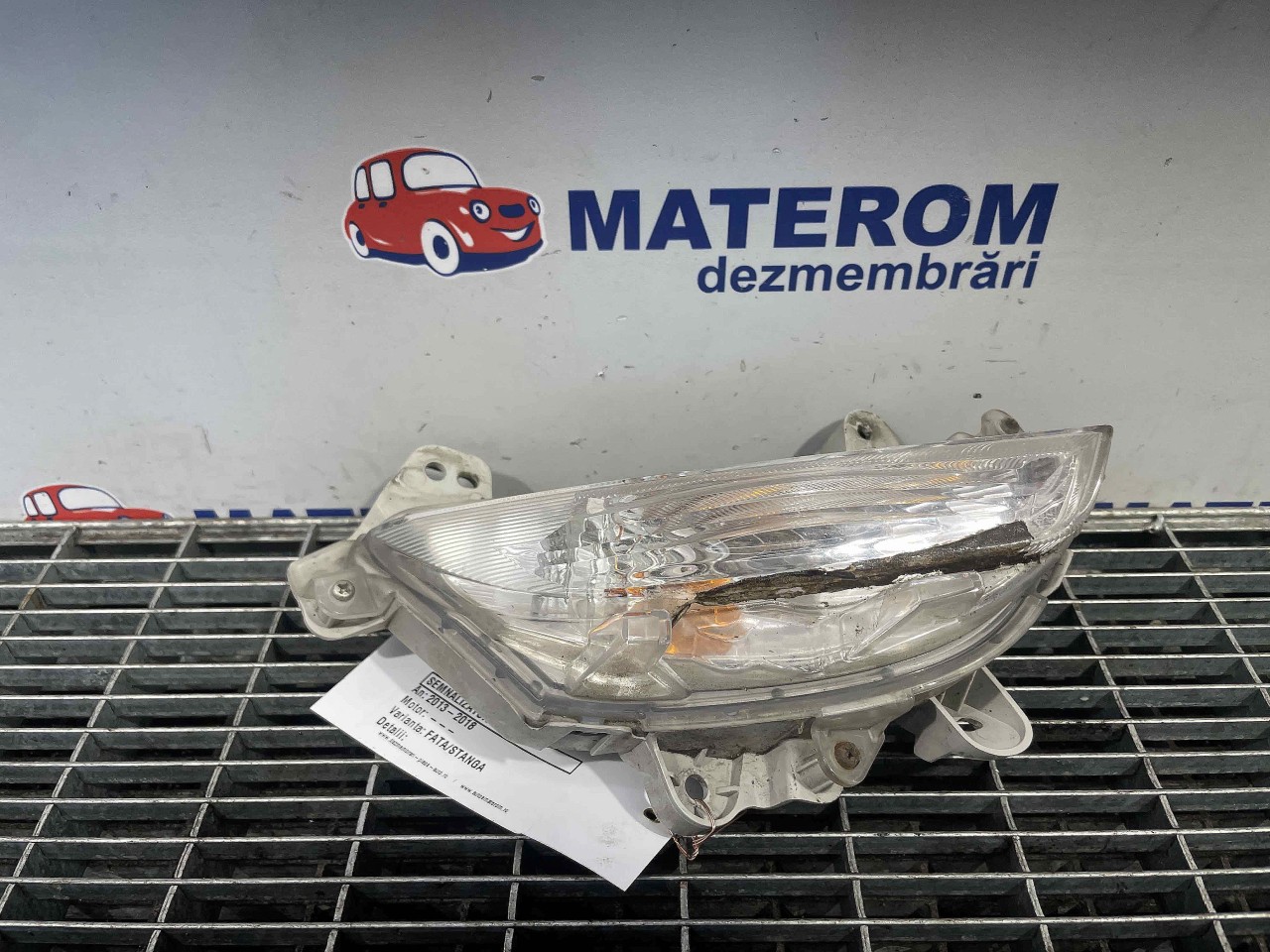 SEMNALIZATOR MAZDA 3 3 - - (2013 2018)
