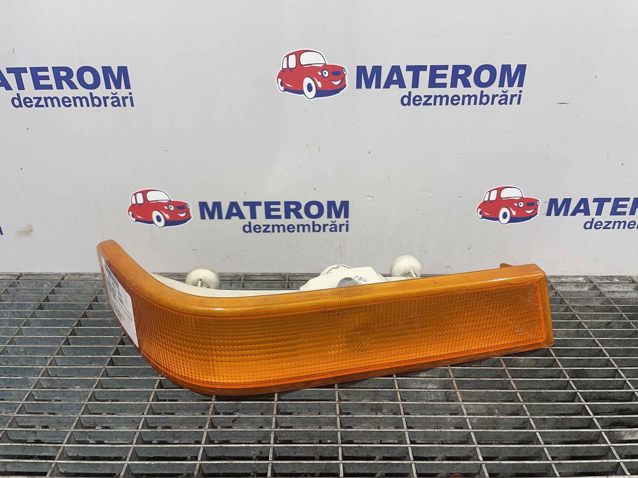 SEMNALIZATOR MERCEDES VARIO - - (1996 2013)