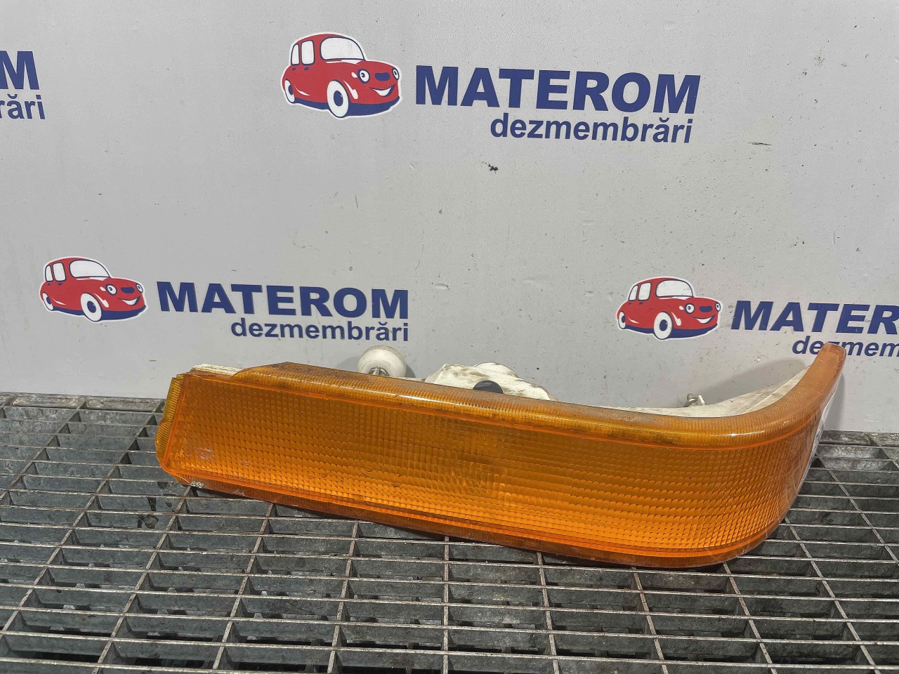 SEMNALIZATOR MERCEDES VARIO - - (1996 2013)