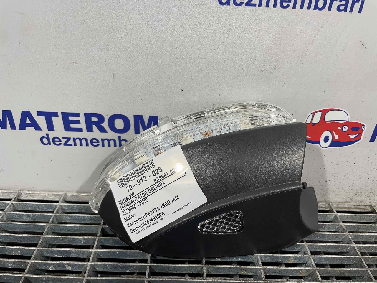 SEMNALIZATOR OGLINDA VW PASSAT CC - - (2008 2012)