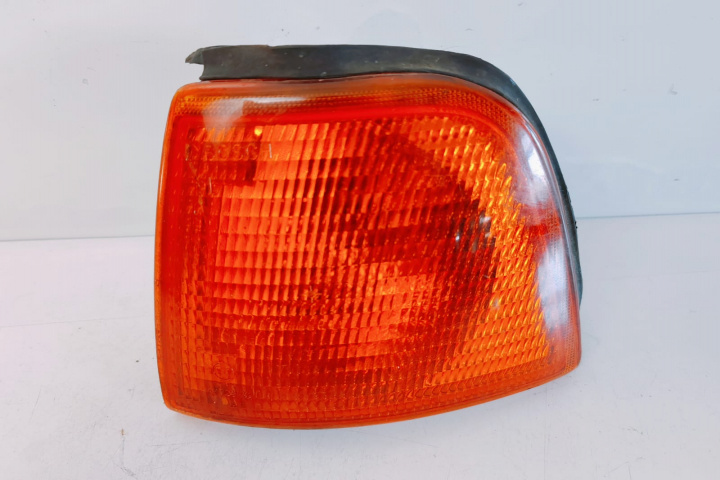 Semnalizator stanga 1305230021 Audi 80 8A/B3 [1986 - 1991]