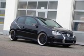 Senner Tuning readuce la viata apetisantul VW Golf R32