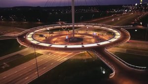 Sensul giratoriu suspendat pentru biciclete din Olanda, un vis frumos pentru Romania