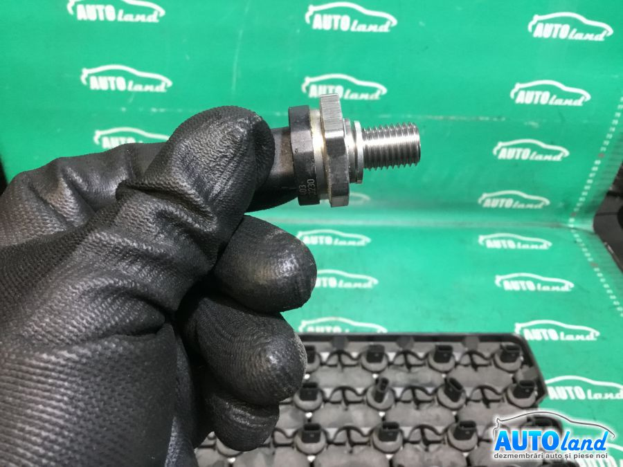 Senzor 12618614494 Presiune Ulei Nou BMW 1 F21 2011