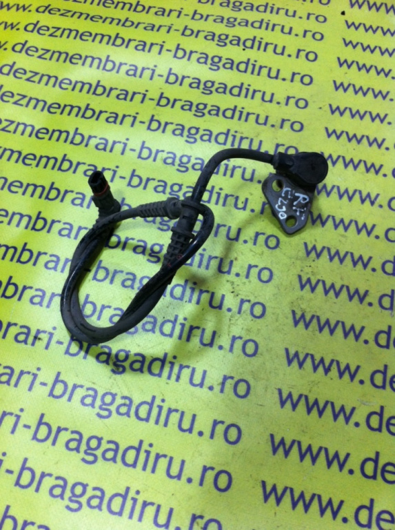 Senzor abs dreapta fata Mercedes-Benz E-Class W210/S210 [1995 - 1999] wagon 5-usi 290 TD AT (129 hp) Combi (S210)