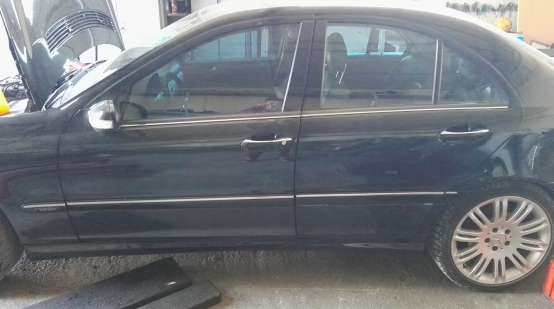 Senzor ABS fata Mercedes C-CLASS W203 2002 berlina 2.2