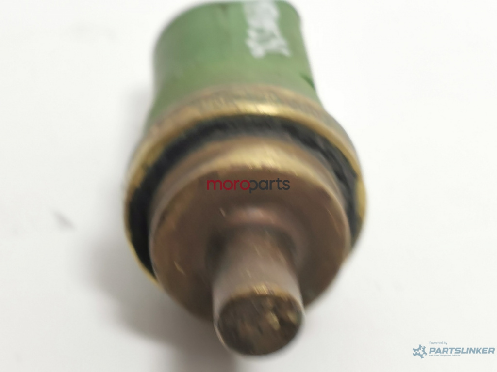 Senzor AC AUDI A4 II (8E2, B6) [ 2000 - 2005 ] VAG OEM 059919501A