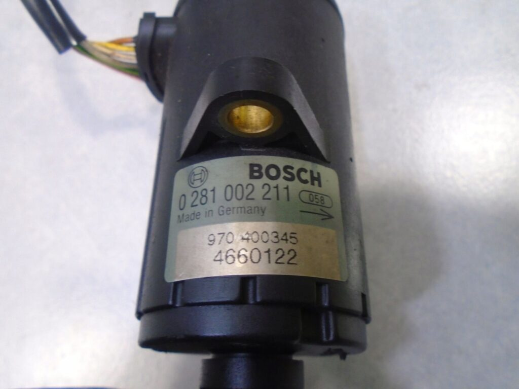 Senzor acceleratie BOSCH RENAULT LAGUNA 0 281 002 211 / 0281002211 / 4660122,