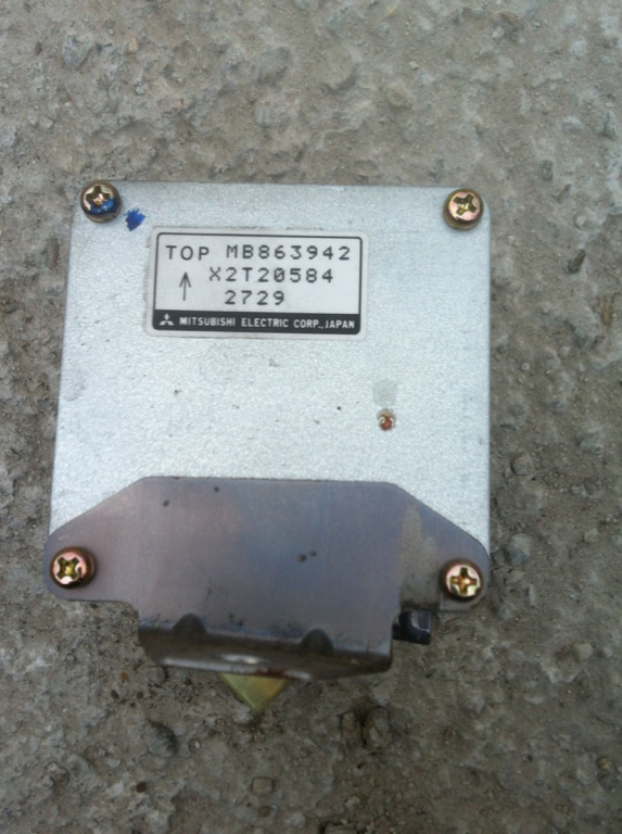 Senzor acceleratie MB863942 X2T20584 Mitsubishi Pajero 2 [facelift] [1997 - 1999] SUV 2.5 TD AT (99 hp) (V3_W V2_W V4_W)