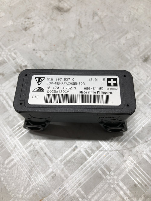 Senzor acceleratie Porsche Macan 3.0 Benzina 2013, 95B907637C