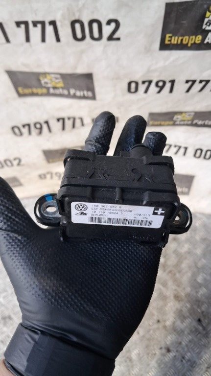 Senzor acceleratie Skoda Octavia 2 1.9 TDI BXE an 2006 cod 1K0907652B