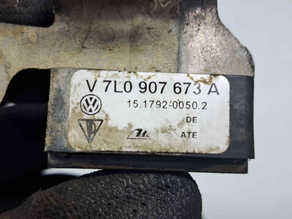 Senzor acceleratie Volkswagen Touareg (7LA, 7L6) [Fabr 2003-2010] 7L0907673A