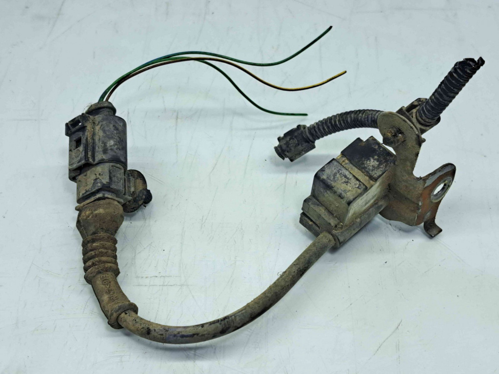 Senzor acceleratie Volkswagen Touareg (7LA, 7L6) [Fabr 2003-2010] 7L0907674A