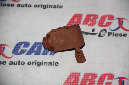 Senzor aer Audi A4 B8 2008-2015 cod: 4H0907658