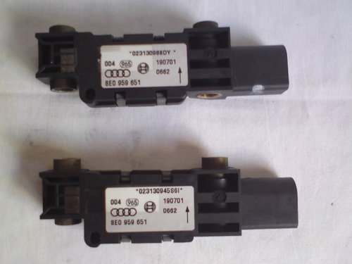 Senzor Airbag Audi A4 B6 / B7 ( 2001 - 2008 ) 8E0959651