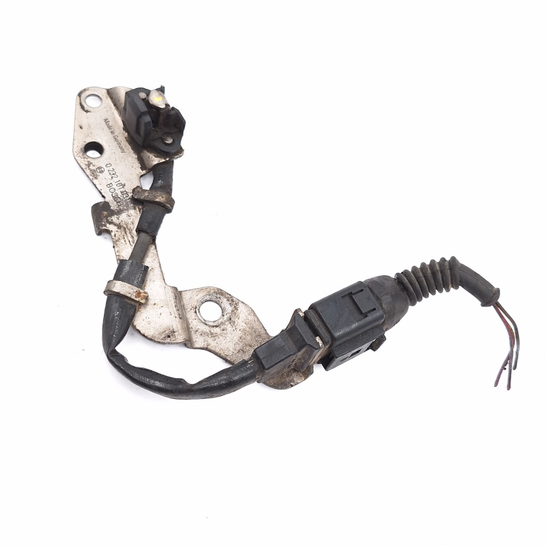Senzor Ax Came Vw Golf 4 1997-2004 1.6 Akl Benzina 0232101031, 0 232 101 031, 1J0973723, 1J0 973 723 Bosch