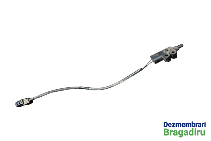 Senzor blocare capota motor Cod: 93880-C8000 93880-C8000 Hyundai i20 2 (GB) [2014 - 2020] Hatchback - 5 usi 1.2 MT (84 hp) Cod motor: G4LA-6