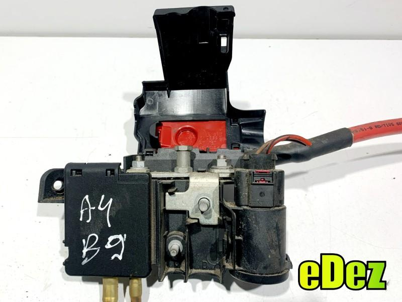 Senzor borna plus Audi A4 (2015-2019) [8W2, B9] 2.0 tdi DEUA 150 cp 8W0941823