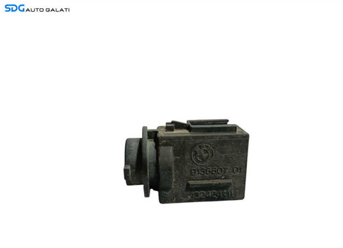 Senzor Calitate Aer BMW Seria 3 E90 E91 2004 - 2011 Cod 9136607-01 [L7099]