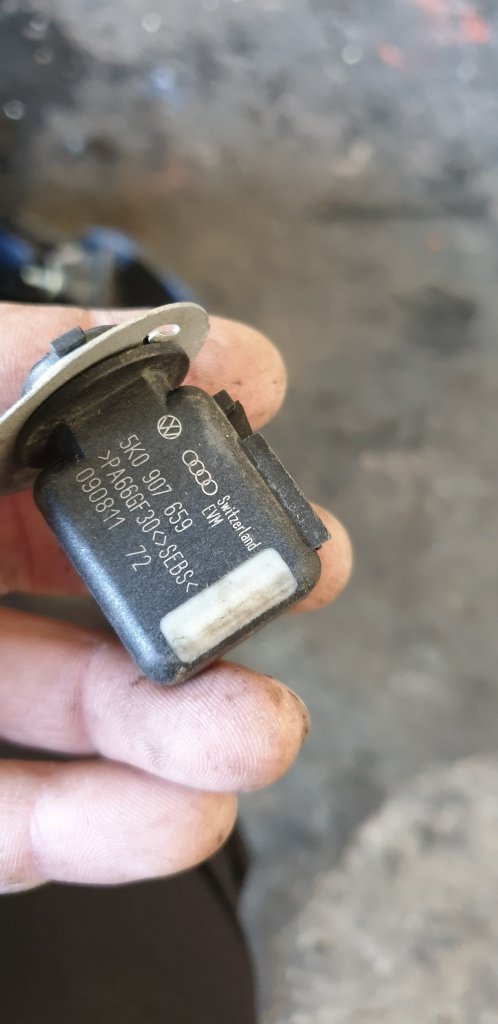 Senzor Calitate Aer Skoda Vw 2010 cod 5k0907659