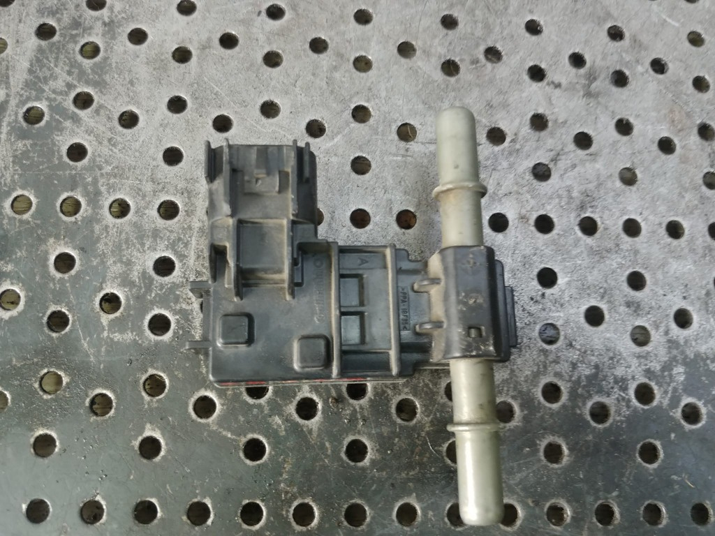 Senzor combustibil 1.6b 5g06 citroen c5 aircross 13577429
