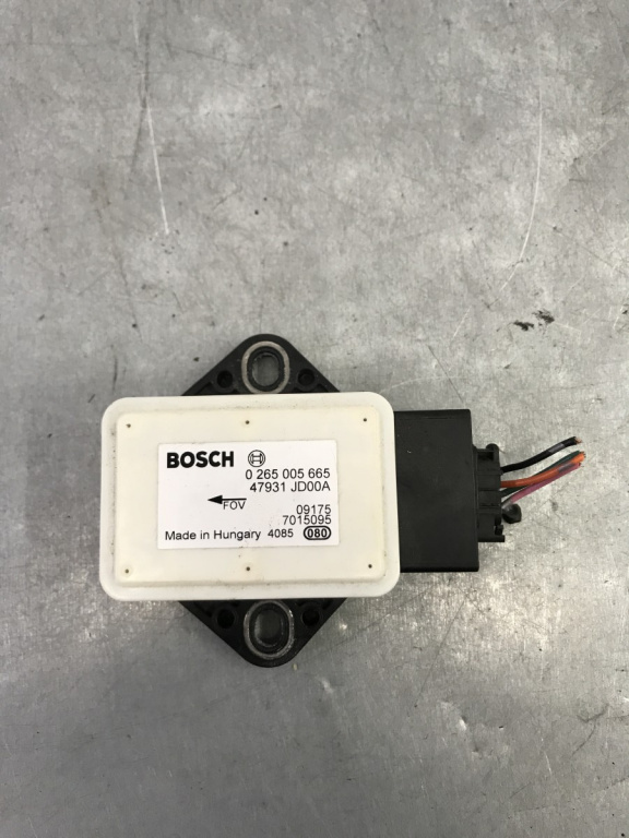 Senzor de impact Nissan Qashqai 1.6 benzina Manual sedan 2009 (47931JD00A)