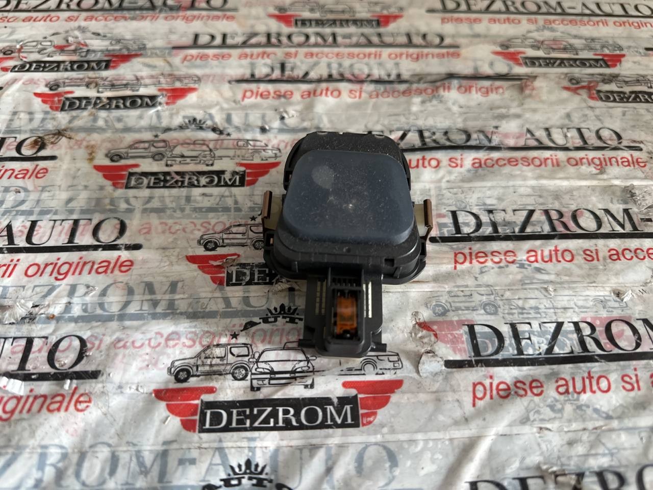 Senzor de ploaie Mercedes-Benz C-Class W205 cod: A2059002800