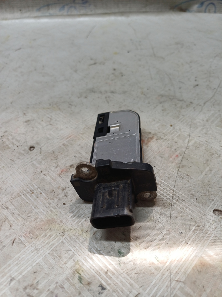 Senzor debitmetru Ford B-MAX - Benzina 2013, 8V2112B579AA