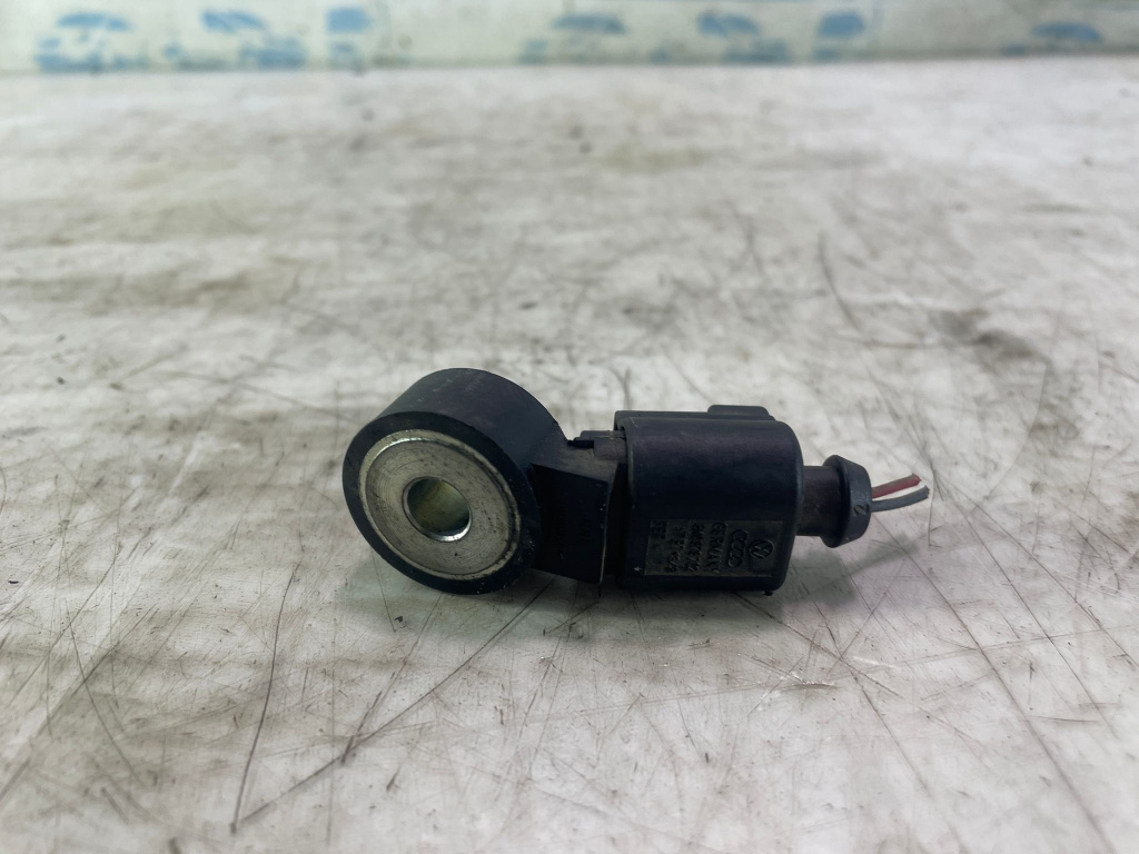 Senzor detonatie 030905377D 1.5 tfsi DPCA Skoda Octavia 3 [facelift] [2017 - 2020] 1.5 tfsi DPCA