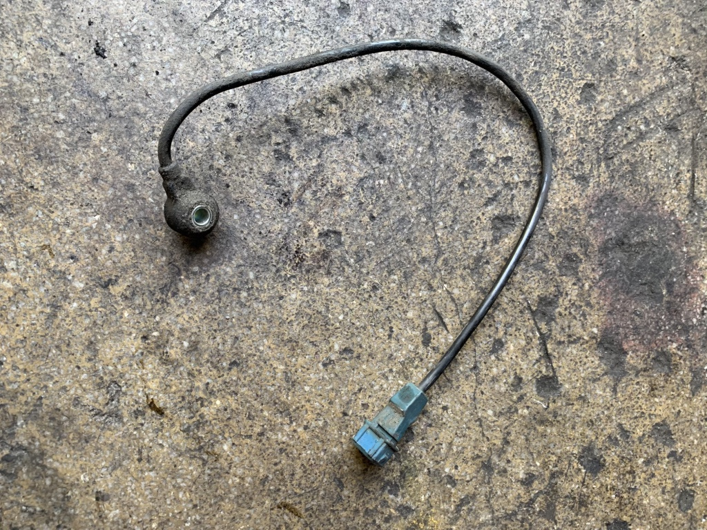 Senzor detonatie albastru Volkswagen VW Passat B5 [1996 - 2000] Sedan 4-usi 1.8 MT (150 hp) (3B2) 1.8T 20V