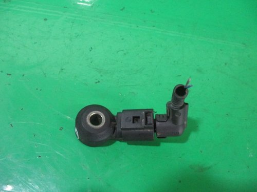 SENZOR DETONATIE / BATAI + MUFA COD 030905377C VW SKODA AUDI SEAT