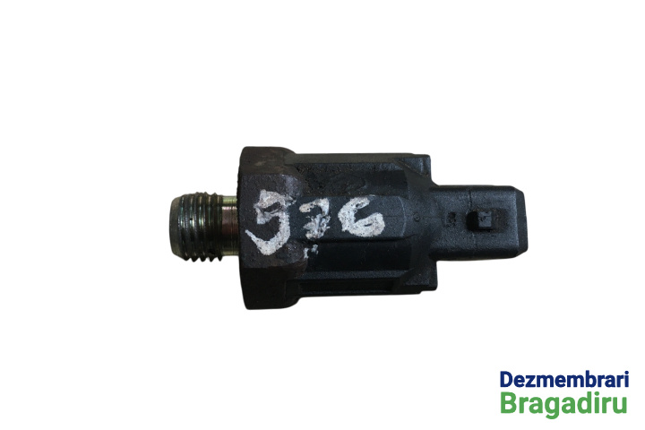 Senzor detonatie Cod: 7700732262 7700732262 Renault Clio 2 [facelift] [2001 - 2005] Hatchback 5-usi 1.5 dCi MT (82 hp) Cod motor: K9K-B7-02