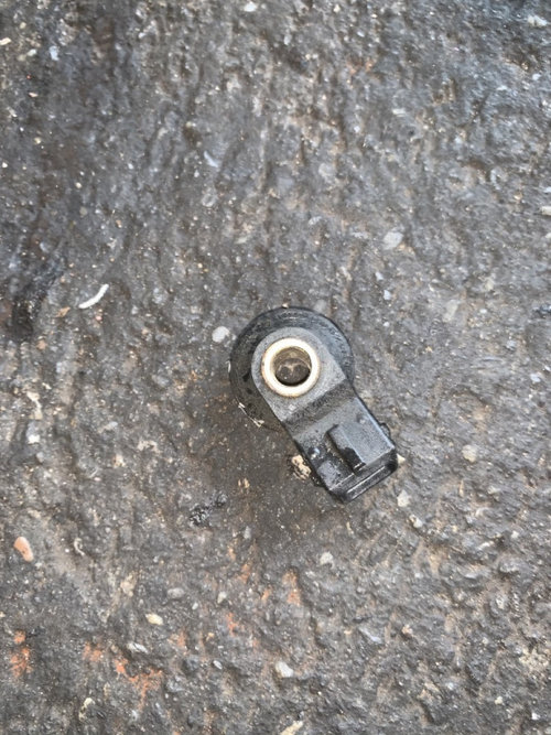 Senzor detonatie Skoda Octavia [1996 - 2000] Liftback 5-usi 1.6 MT (75 hp) (1U2) 8V