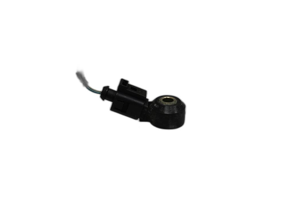 Senzor detonatie Volkswagen Golf 4 (1J1) Hatchback 2001 OEM 030905377C