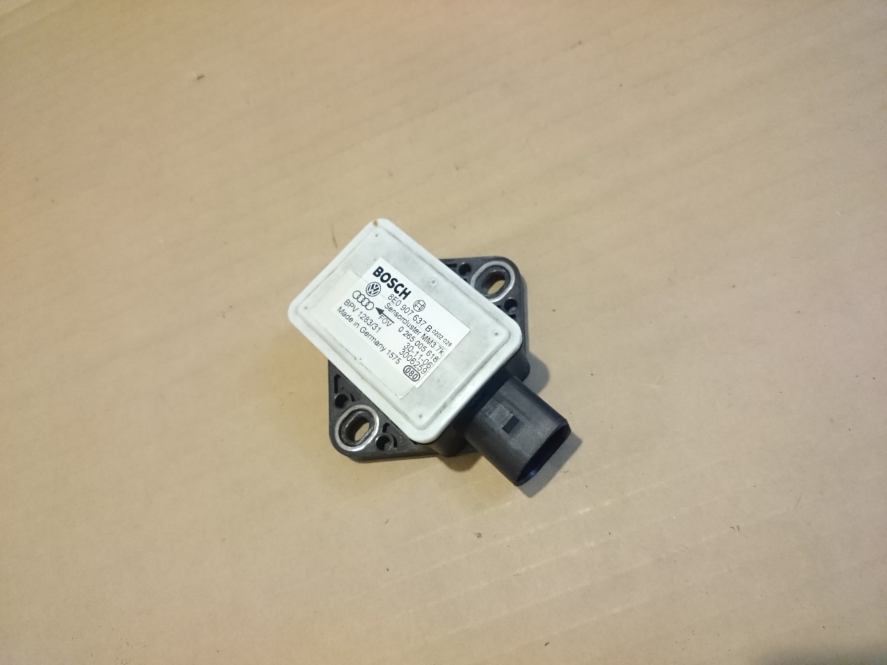 Senzor ESP Audi A4 B7 (2005-2008) cod 8E0907637B