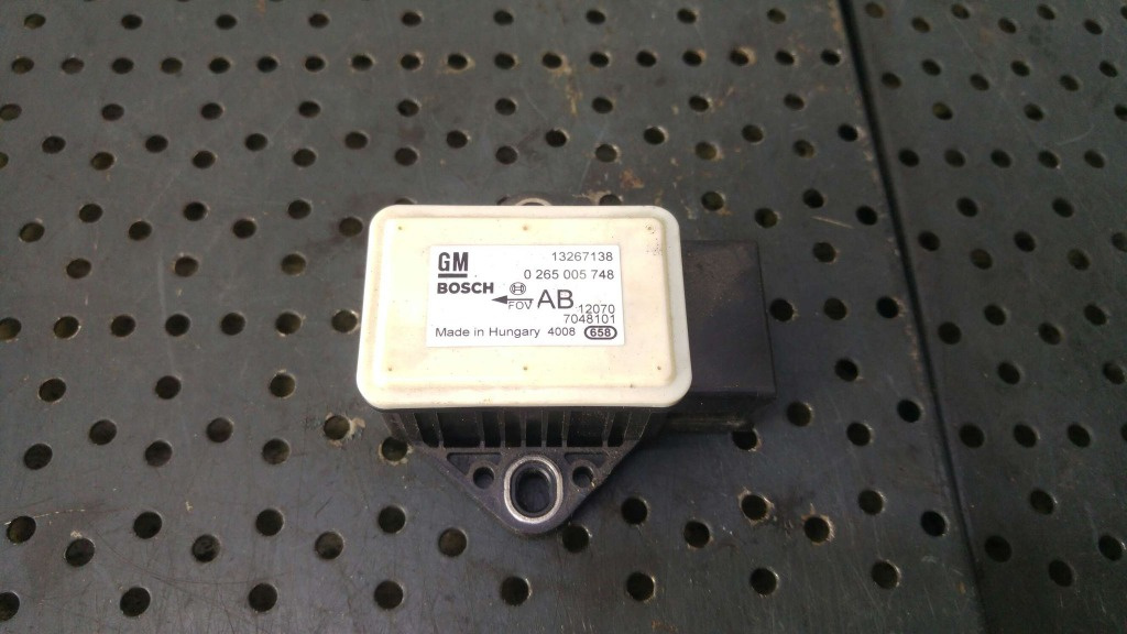 Senzor esp opel meriva b 13267138 0265005748