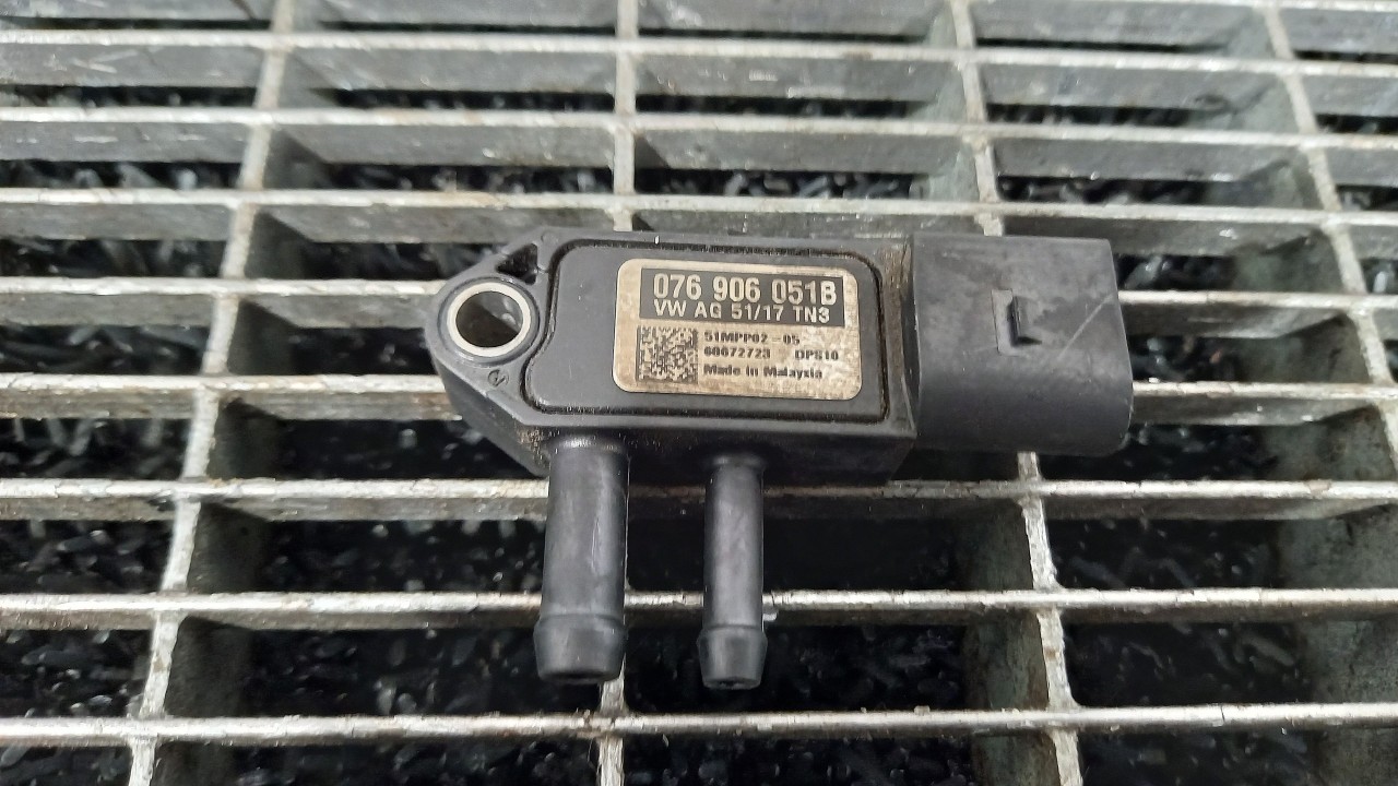 SENZOR FILTRU PARTICULE VW PASSAT 2.0 TDI - (2010 2014)