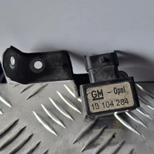 Senzor IDS Opel Astra H 2004-2009 13104284