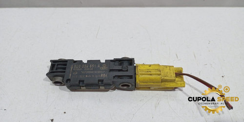 Senzor impact 2.0 tdi 8e0959651a Audi A4 B7 [2004 - 2008]