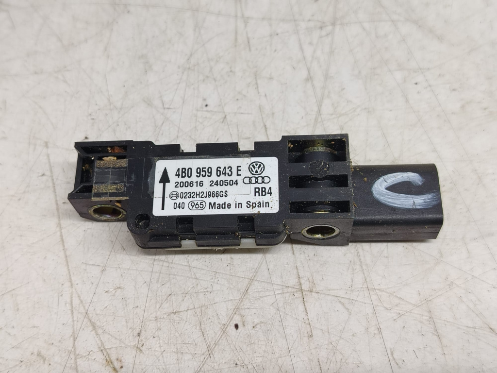 Senzor impact 4b0959643e Audi A3 8P [2003 - 2005]